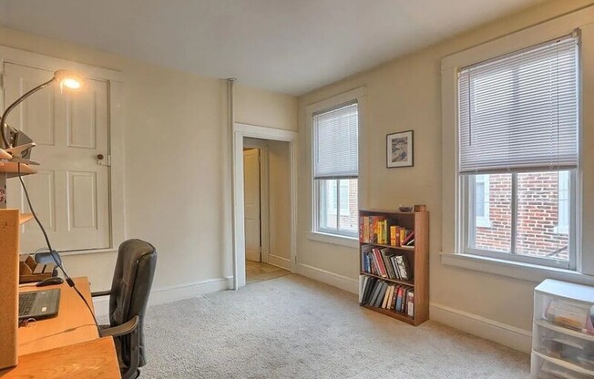 129 E NEW ST
