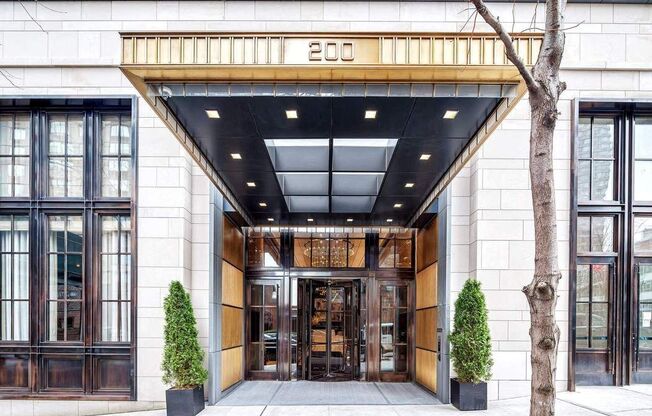200 E 95 ST