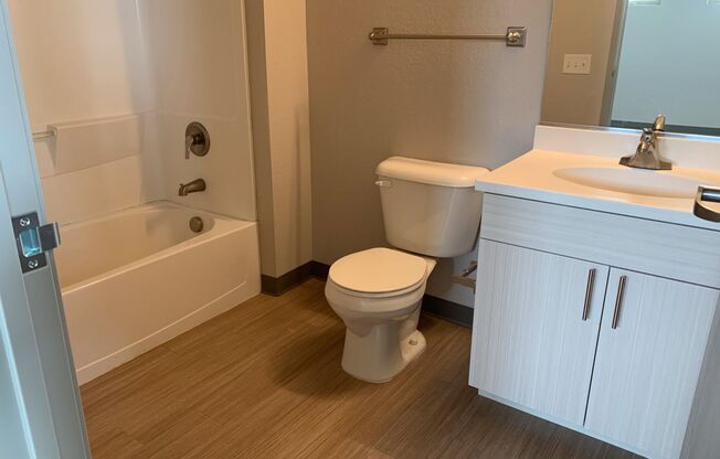 1 bed, 1.5 baths, 1,191 sqft, $1,675, Unit 310