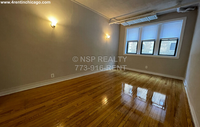 1321 5 W ESTES AVE