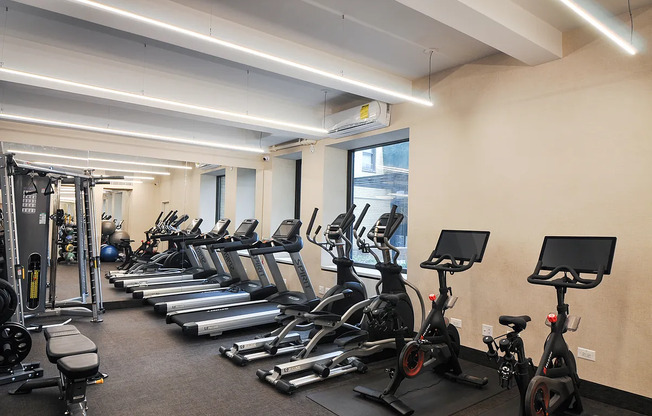 Studio, 1 bath, 480 sqft, $3,800, Unit 3K