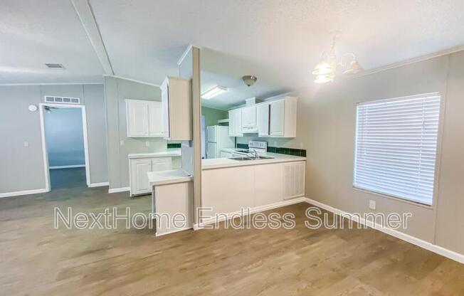 608 Bee Bee Dr