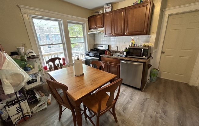 9 RADNOR RD