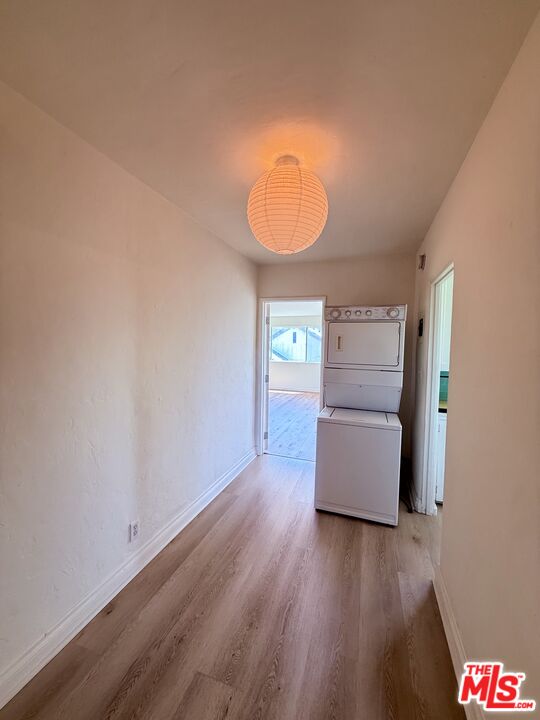 1362 STANLEY AVE