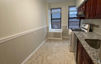 3 beds, 1 bath, 960 sqft, $3,100, Unit 8