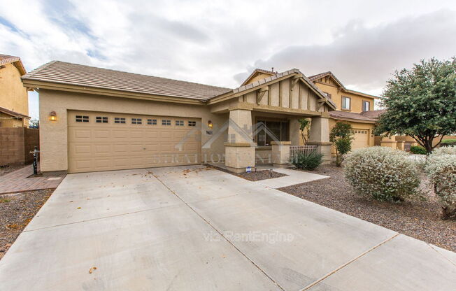 945 E BLUE SPRUCE LN