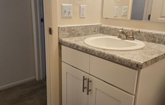 2 beds, 1.5 baths, 1,197 sqft, $1,315, Unit 09 - 909