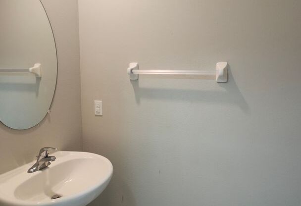 Beautiful 4 bedroom/2.5 bath