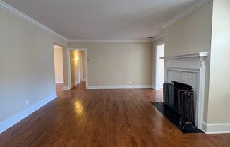 2 beds, 1.5 baths, $2,700