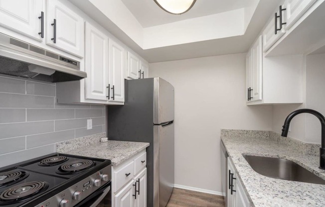 The Park at Murano Apartments in Fort Meyers, Florida Kitchen