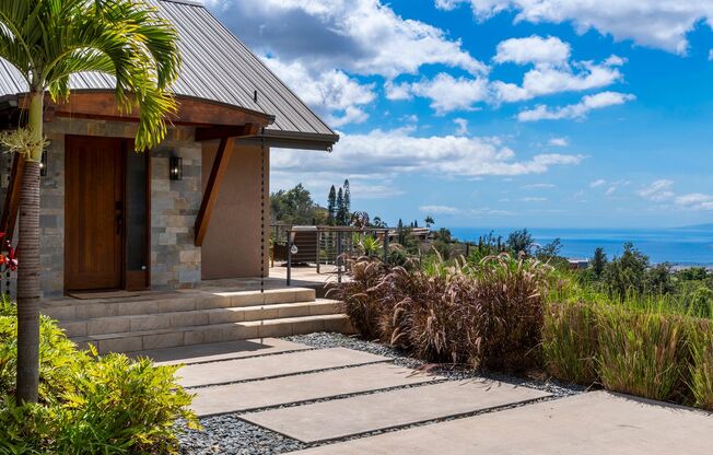 Stylish 4 Bedroom 3 Bathroom home in Kula - Private and Elegant - 6 month only rental for the winter season