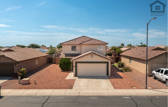 4Bed/2Bath House in El Mirage! Move-In Ready on 11/12/2026!