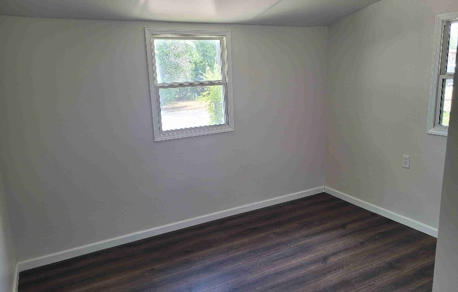 1803 N 22 ST