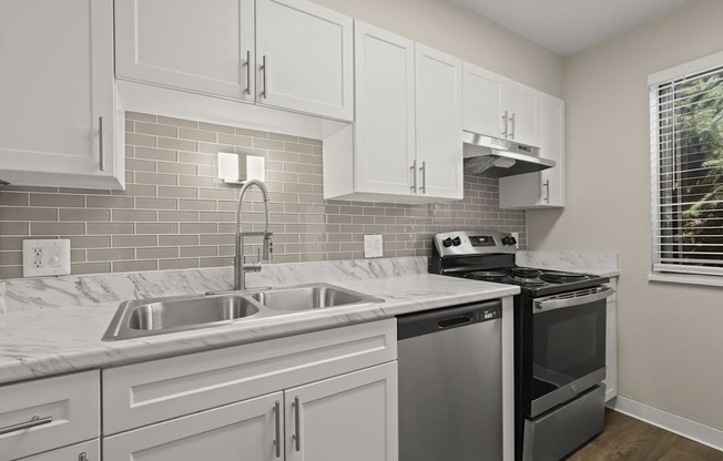 The Ranch at Bear Creek Apartments in Lakewood