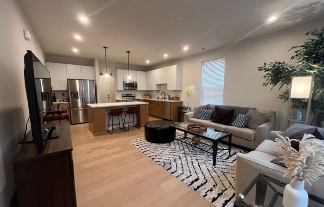 Beautiful 3 Bedroom 2.5 Bath Townhome in Scotts Addition Available NOW!