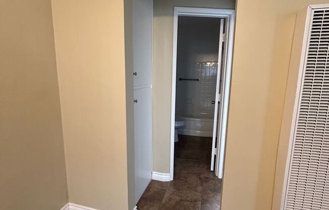 1 bed, 1 bath, 700 sqft, $2,050, Unit 317