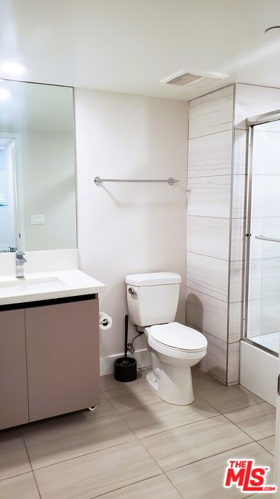 5030 Rosewood Ave Apt 206