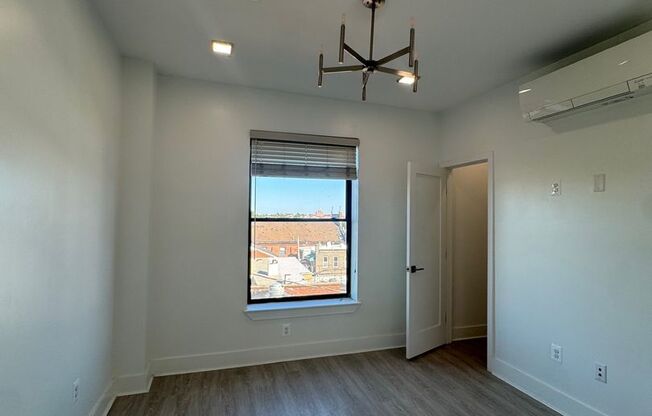 2 beds, 2 baths, 839 sqft, $1,600, Unit 400