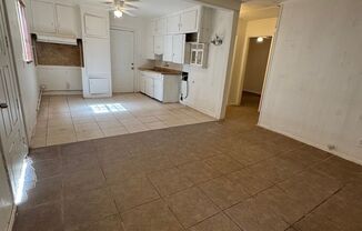 2 beds, 1 bath, $600