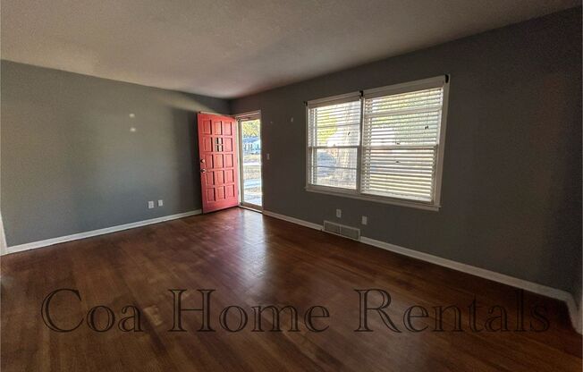 3 beds, 1.5 baths, $1,300