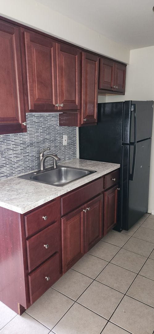 Taylor Court Apartments