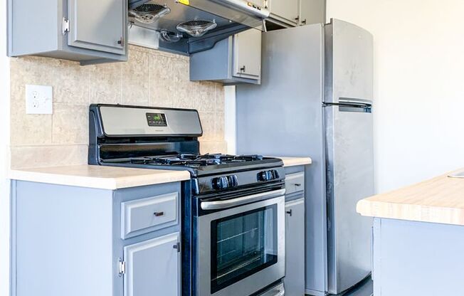 450 N Coronado Ter