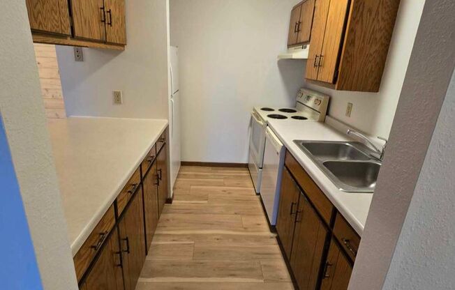 River Road Apartments