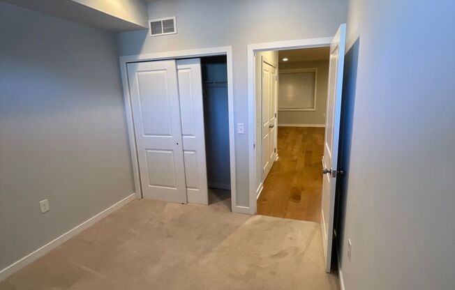 2 beds, 1 bath, 802 sqft, $1,695, Unit Unit 14