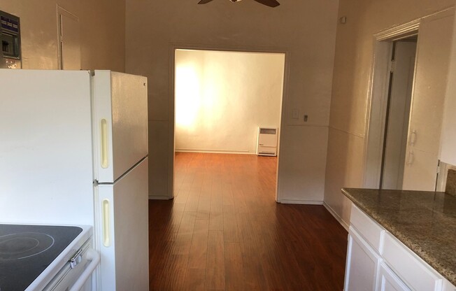 1131-33 LODI PLACE