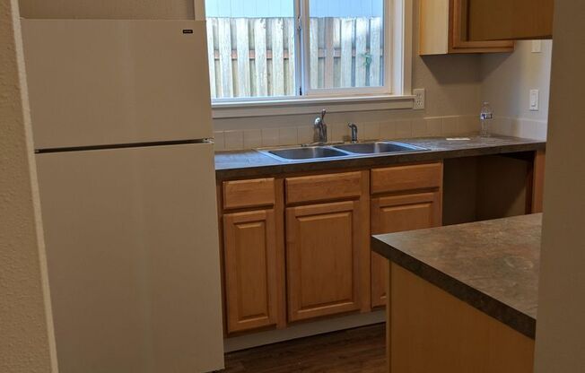 613/615 NW 9th Avenue