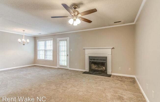 7413 Ashbury Court