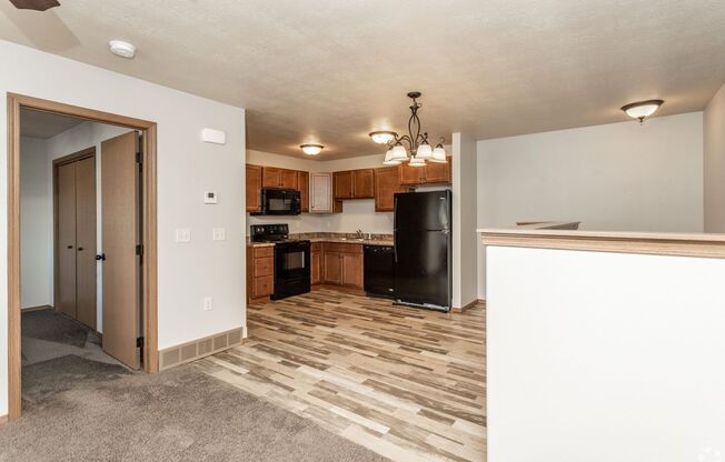 1 bed, 1 bath, 880 sqft, $1,150, Unit 6801-07