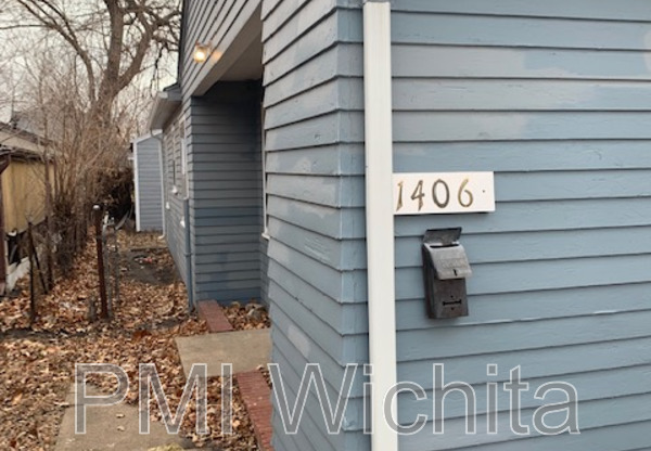 1406 S LULU AVE