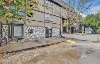 The Seven Two Apartments