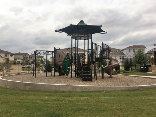 3 beds, 2.5 baths, $2,100