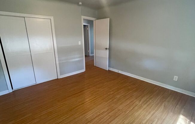 2 beds, 1 bath, 800 sqft, $1,495