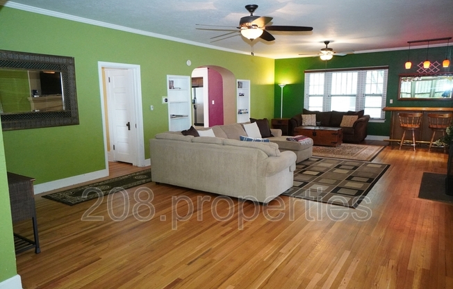 1412 N 13 ST