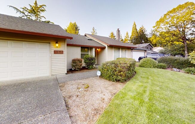 Spacious Ranch-Style Home with Modern Amenities in Beaverton, OR - Available Now!