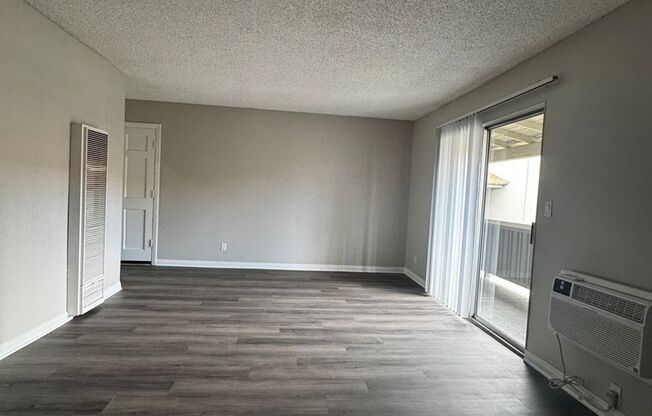 1 bed, 1 bath, 820 sqft, $2,340, Unit S047