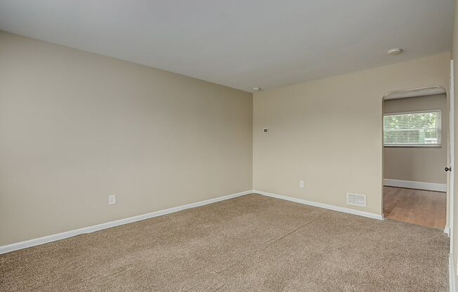 127 135 COMMONWEALTH AVE