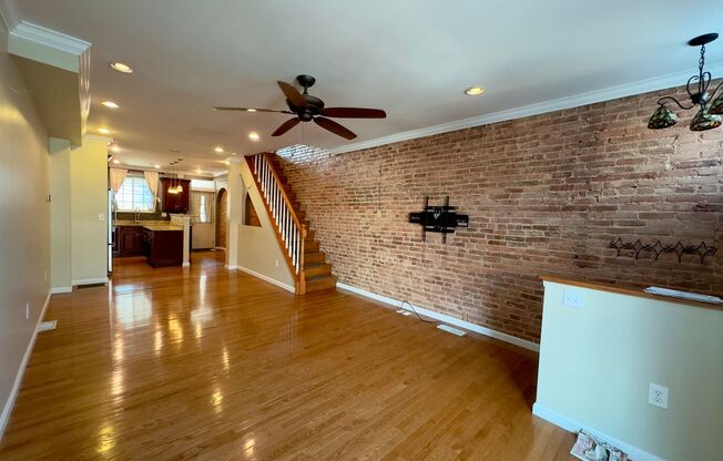 Charming 2BD/3BA Townhome in Highlandtown, Baltimore, MD!