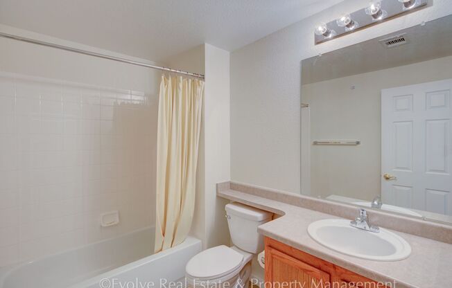 2 beds, 2 baths, $1,795, Unit # 10303