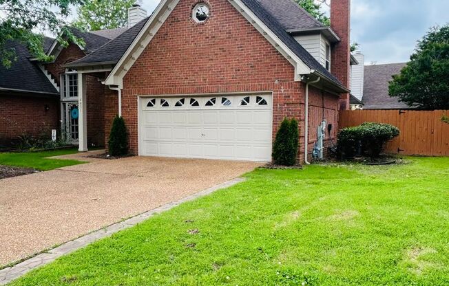 Wyndyke Country Club Subdivision! Newly Renovated! All Major Appliances Included! No pets.