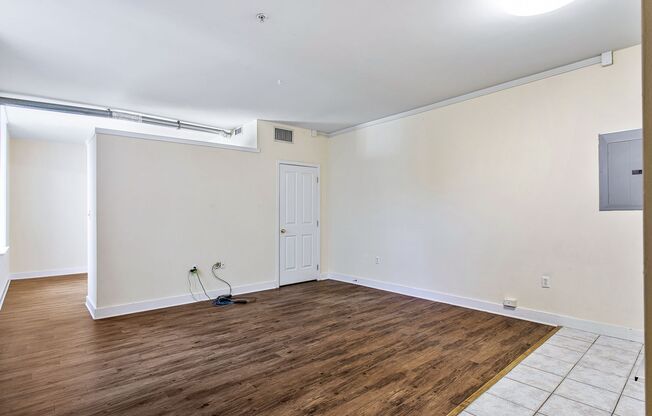 1 bed, 1 bath, 512 sqft, $1,250, Unit APT 303