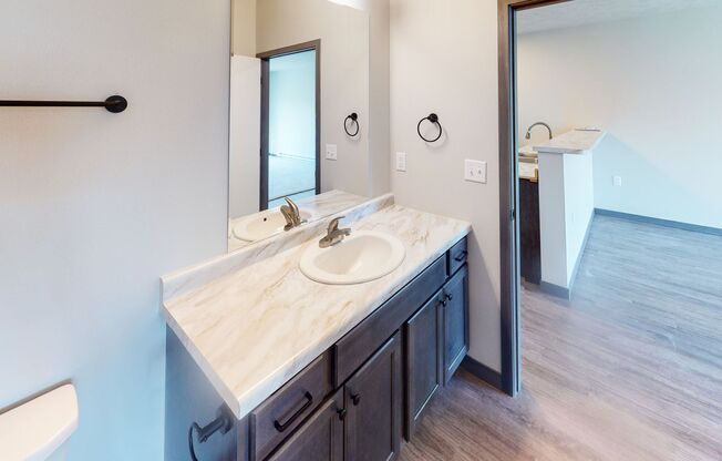 1 bed, 1 bath, 711 sqft, $1,240, Unit 5800-1406