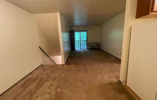 1 bed, 1 bath, $825, Unit 128