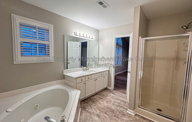 4021 WELLINGTON RDG LOOP