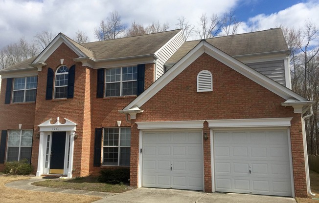 Move In Ready: Spacious Home in South Charlotte!