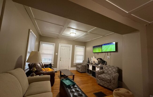 $2,850 | 5 Bedroom, 2 Bathroom House | NO PETS | Available for August 1st, 2026 Move In!