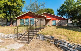 2 beds, 2 baths, $1,749, Unit 1901B